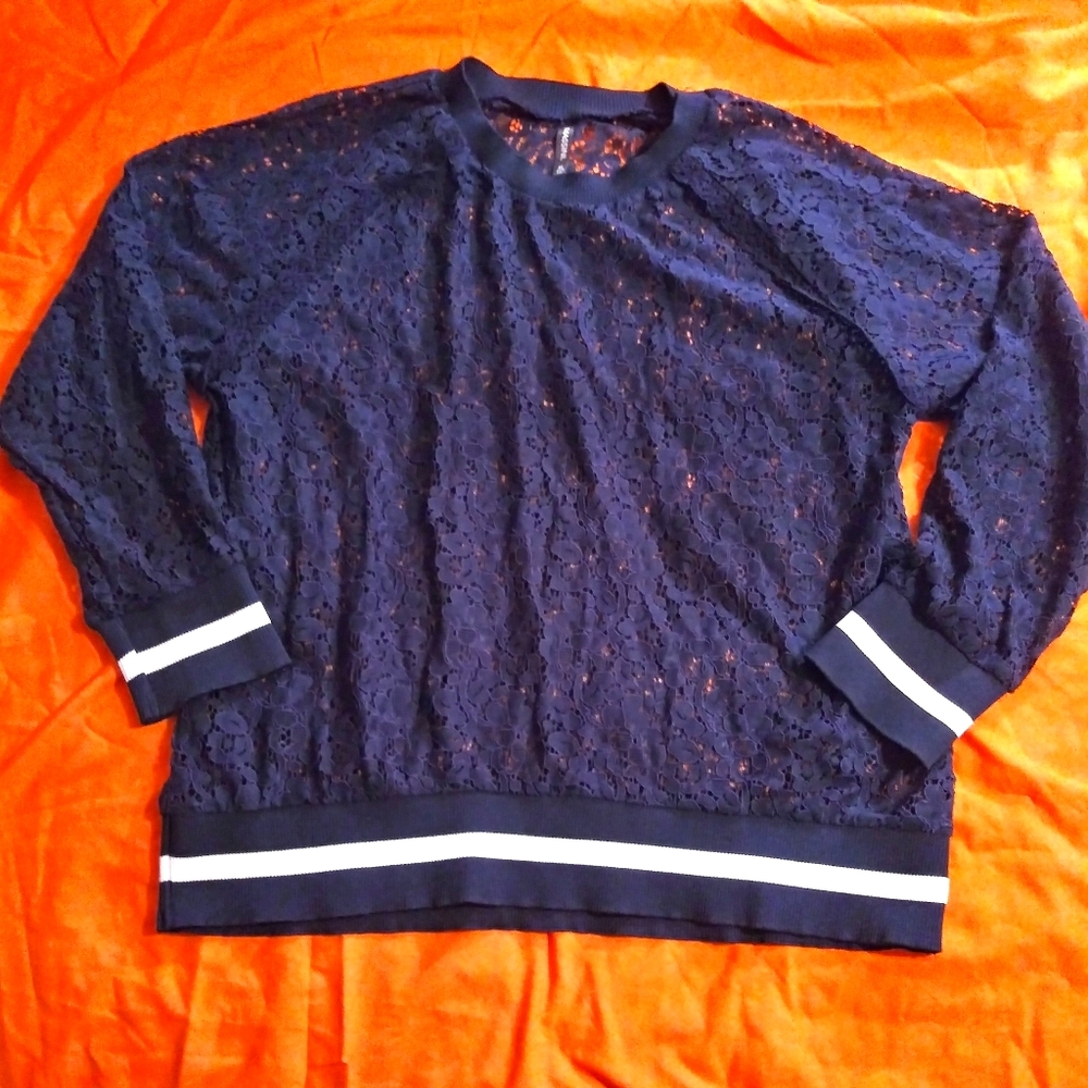 Cut out long sleeve